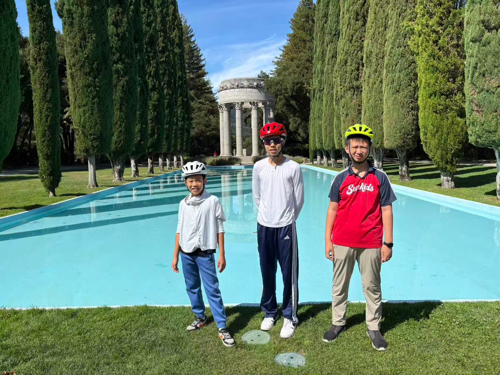 Pulgas Water Temple 前的合影