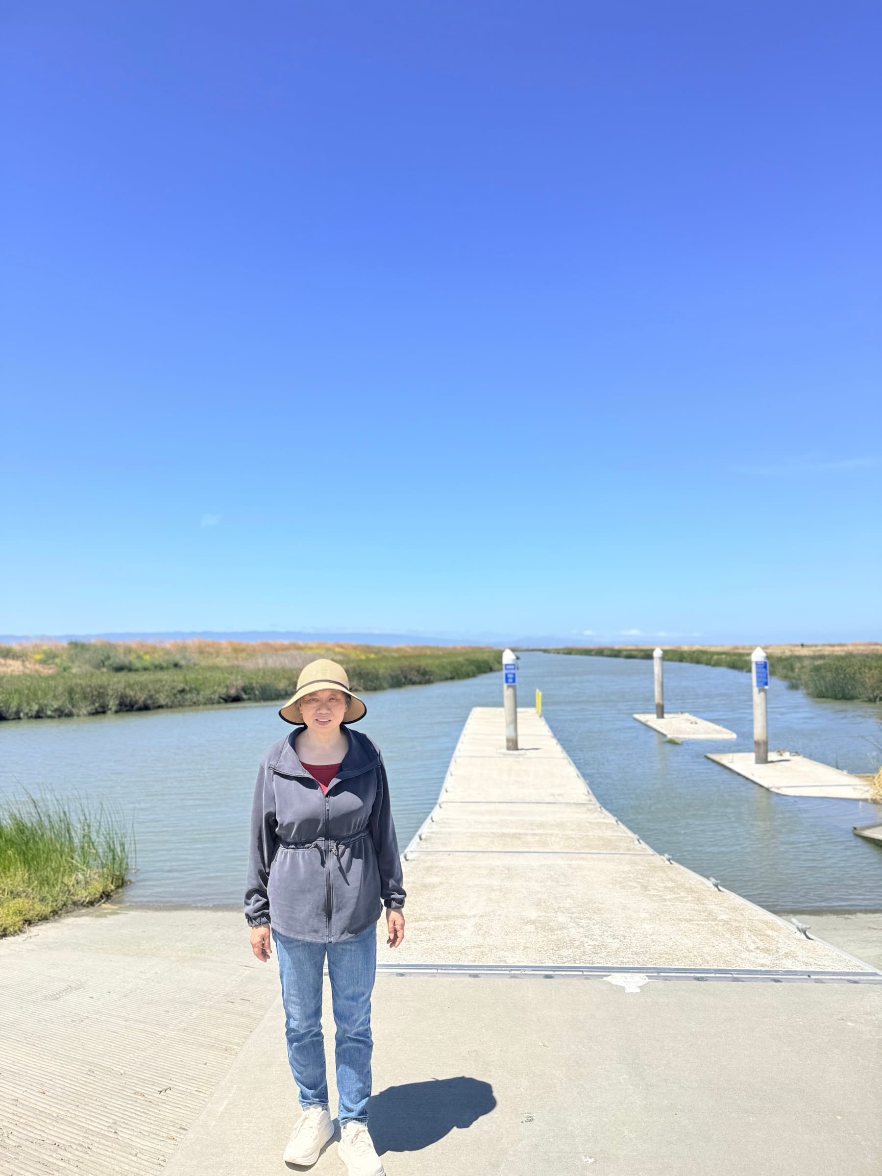 Alviso Marina 码头水道