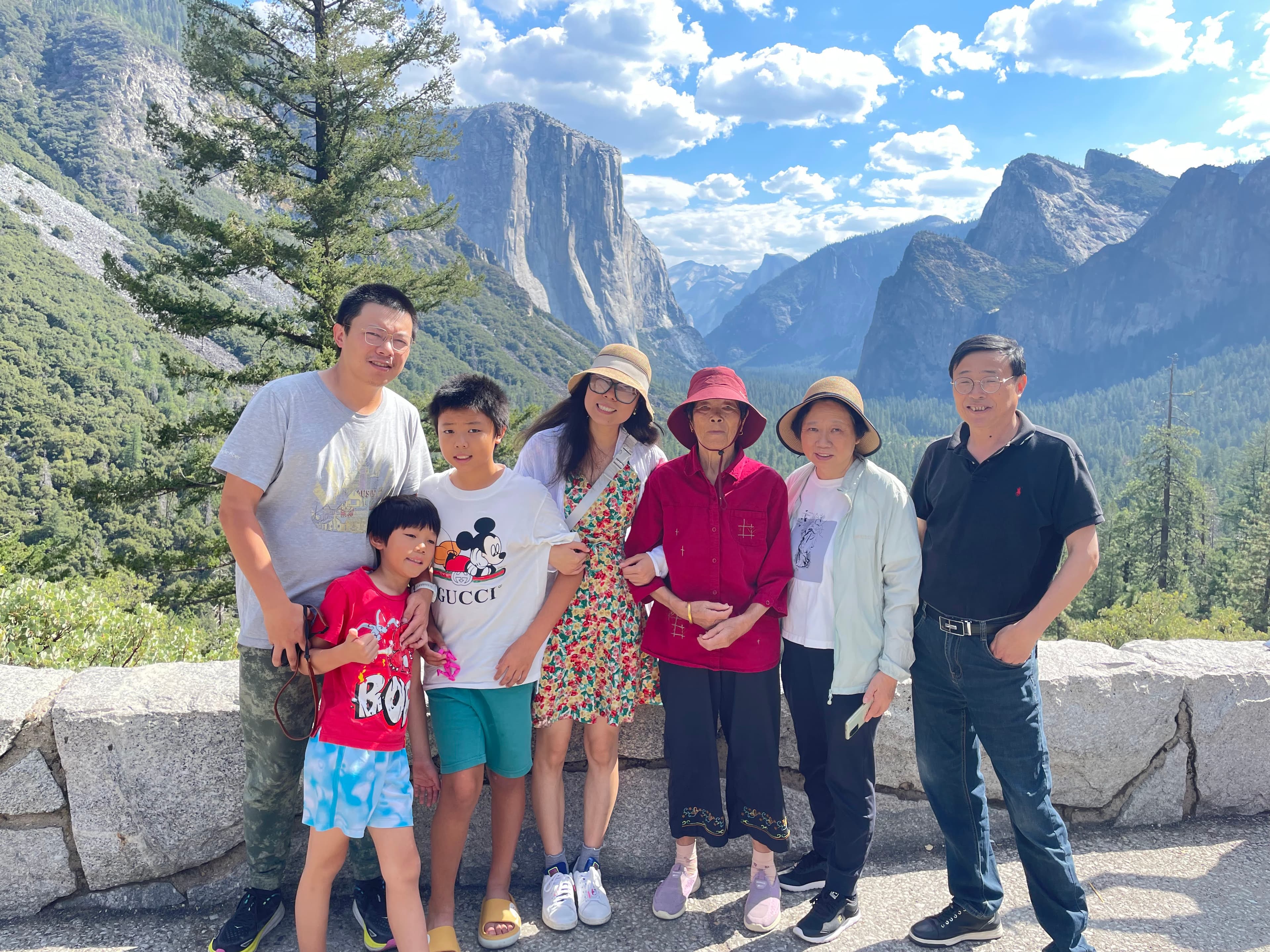 Yosemite Valley 家庭合照