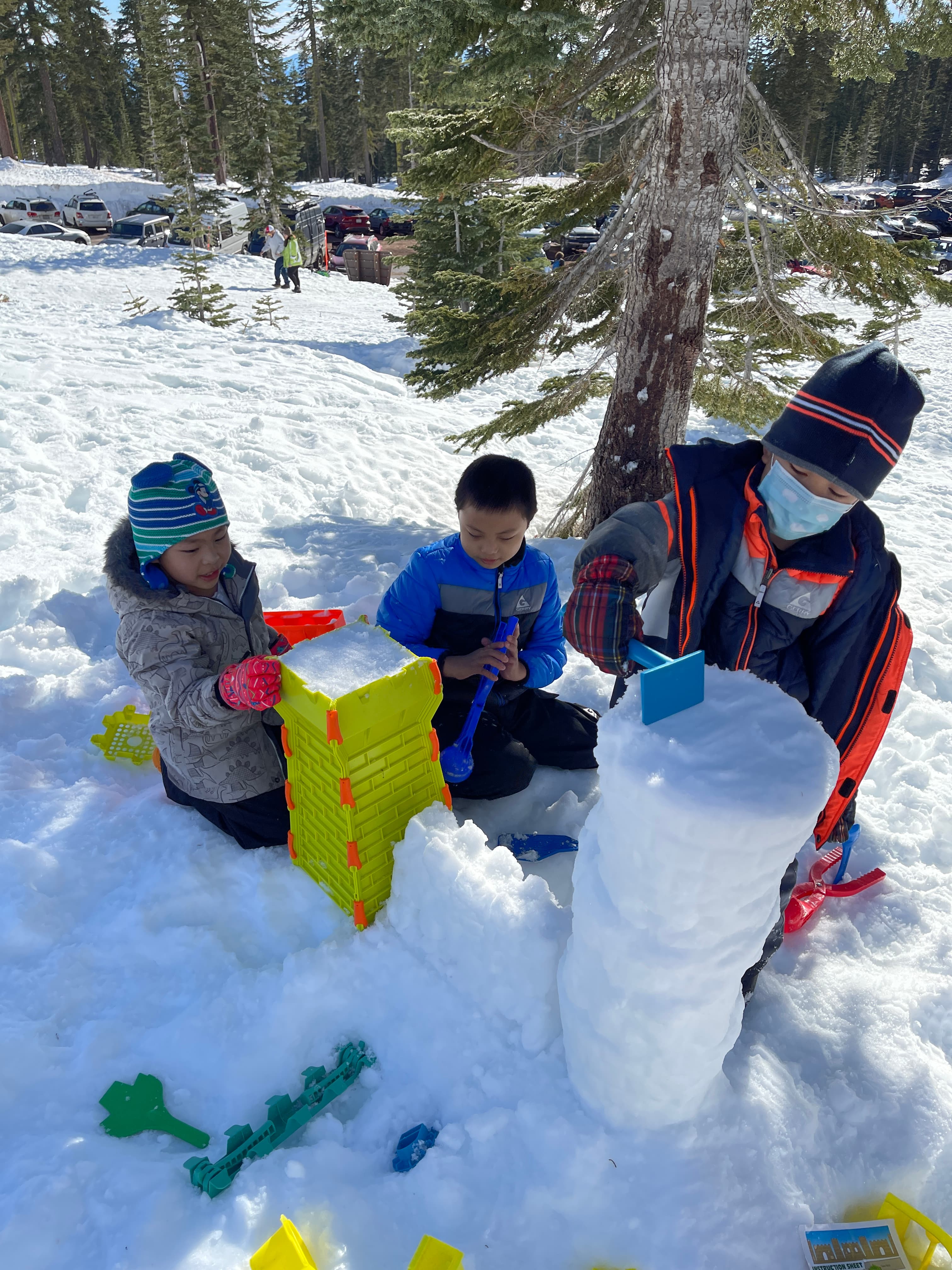 雪地里先玩起来